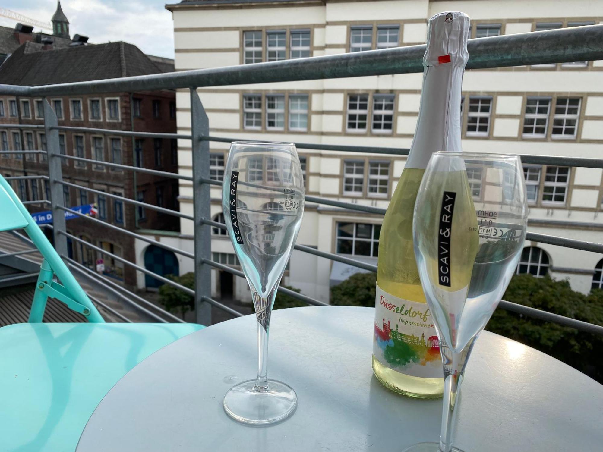 Avi City Burgplatz Apartments Düsseldorf Esterno foto