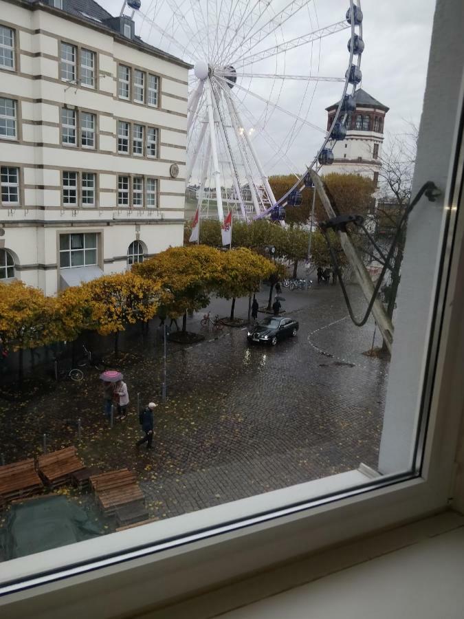 Avi City Burgplatz Apartments Düsseldorf Esterno foto